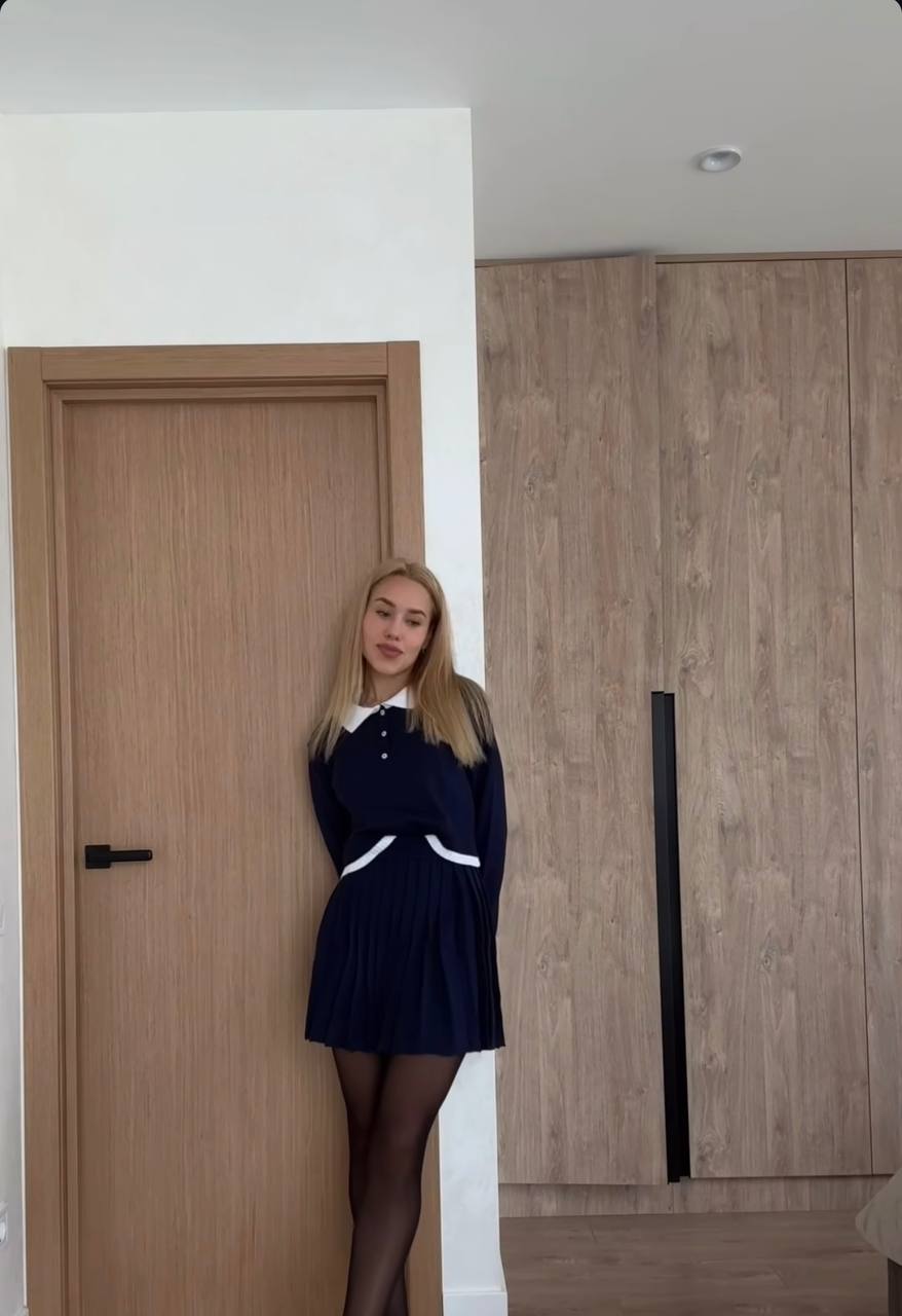Даша Квиткова показала, как носить интересный весенний лук из трендовых вещей